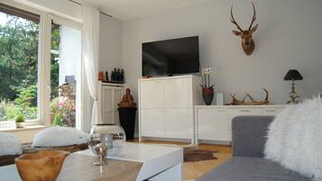 Smart-TV, Kamin, Videospiele
