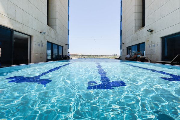Seasonal outdoor pool