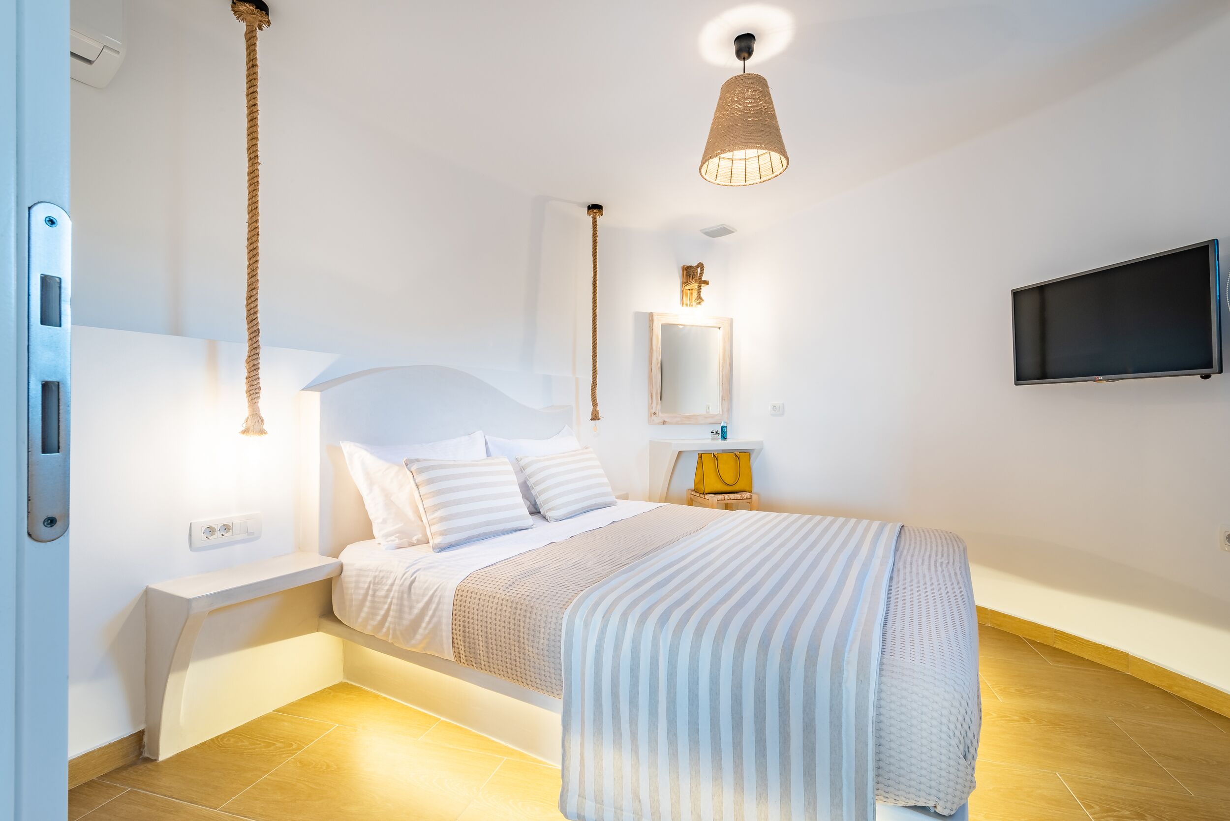 Klimata House - Βίλα με ιδιωτικό υδρομασάζ, πισίνα και BBQ