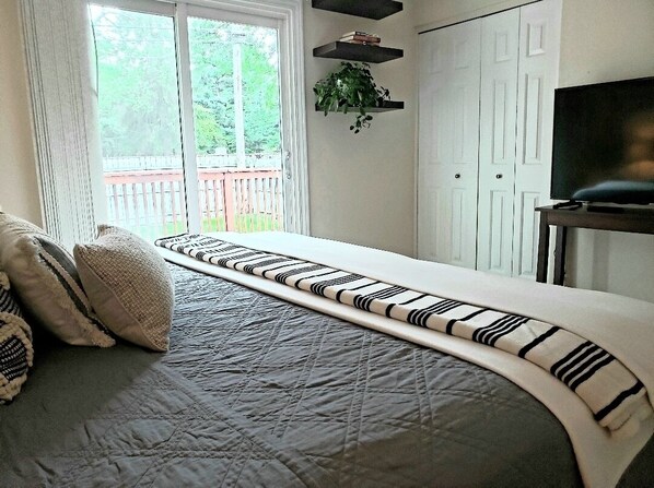 4 bedrooms, iron/ironing board, travel crib, free WiFi