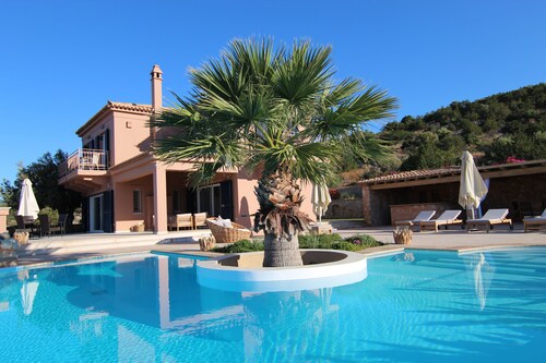 Grand Bleu Villa Alegria