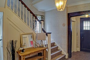 Lobby - OYO Wayside Hotel (Wolverhampton)