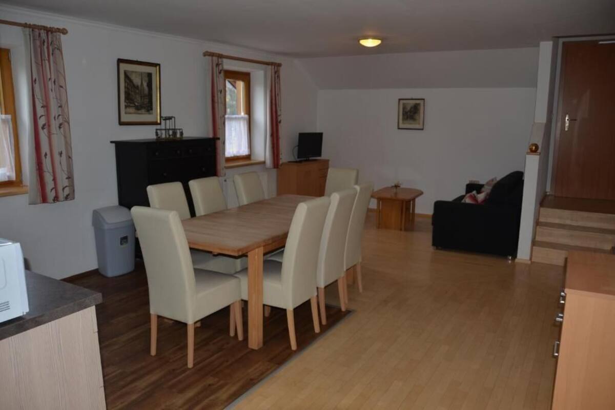 Delxue Falily Suite (Top 5) | Servicio a la habitación