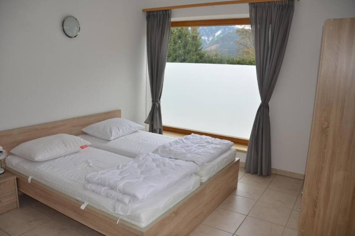Deluxe Family Suite (Top 4) | Insonorización, wifi gratis y ropa de cama