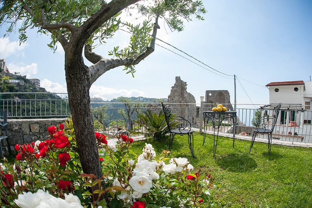 Villa Lo Smeraldo Ravello Luxury Home - Scala