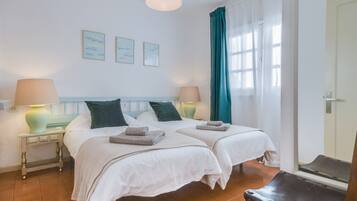 2 chambres, fer et planche Ă repasser, Wi-Fi gratuit, draps fournis