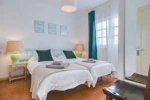 2 habitaciones, tabla de planchar con plancha y wifi gratis 