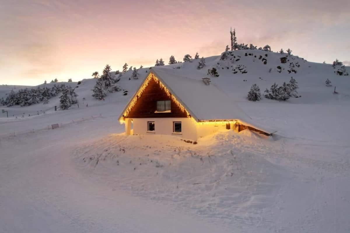 Family Chalet | In-room safe, desk, laptop workspace, soundproofing