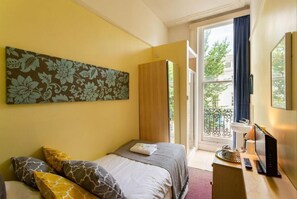 1 室のベッドルーム、WiFi