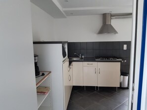 Fridge, microwave, stovetop, toaster