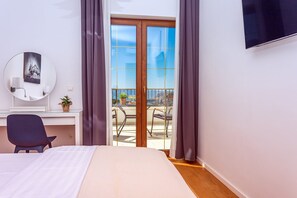 4 chambres, fer et planche à repasser, Wi-Fi, draps fournis