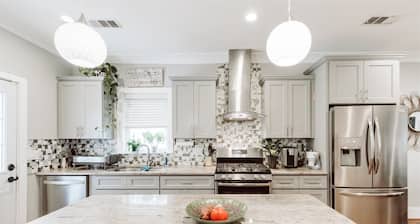 Beechwood Ave, 303