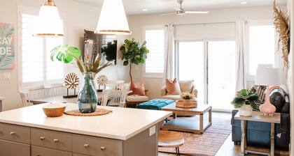 🌴Paradise Place🌴 - Palm tree getaway fit for families!