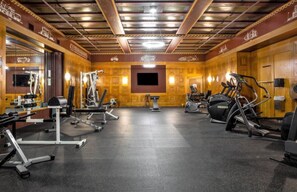 Gym - 2BR 2BA In The Block by CozySuites (Indianapolis)