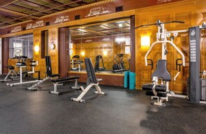Gym - Modern Apartment | Close To Everything | CozySuites (Indianapolis)