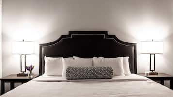 Apartment (2 Bedrooms) | 2 bedrooms, desk, laptop workspace, iron/ironing board