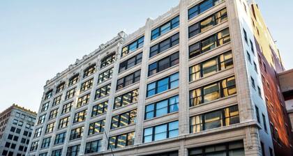 BOLD 2BR/2BA In The Block Apartment by CozySuites