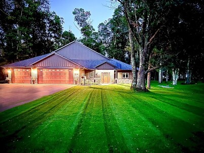 Private home getaway on MN National 