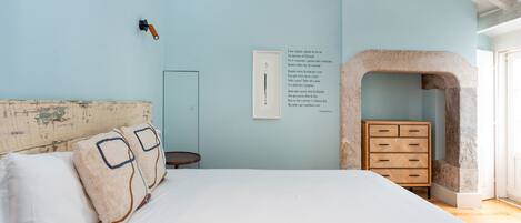 Traditional Apartment, 1 Bedroom | 1 bedroom, in-room safe, soundproofing, free WiFi