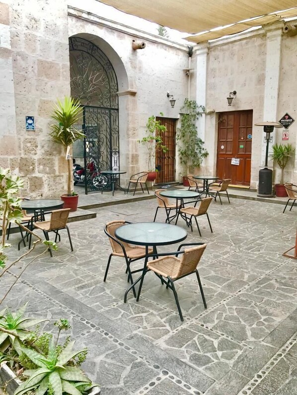 Restauration en plein air