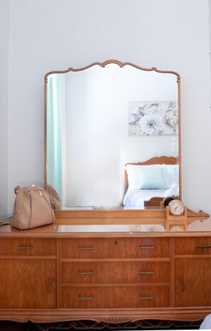 1 bedroom, iron/ironing board, WiFi, bed sheets - Best House, Marina Home, Athens Avenue, Patra (Patra)