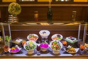 Daily buffet breakfast for a fee