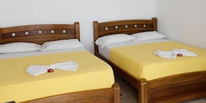 Comfort-Vierbettzimmer | Individuell dekoriert, individuell eingerichtet