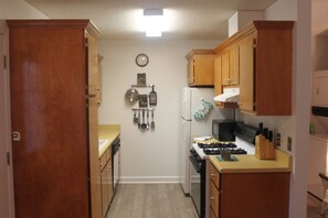 Fridge, microwave, oven, stovetop - Country Estate home away from home. Quiet and quaint yet close to everything. (Summerdale)