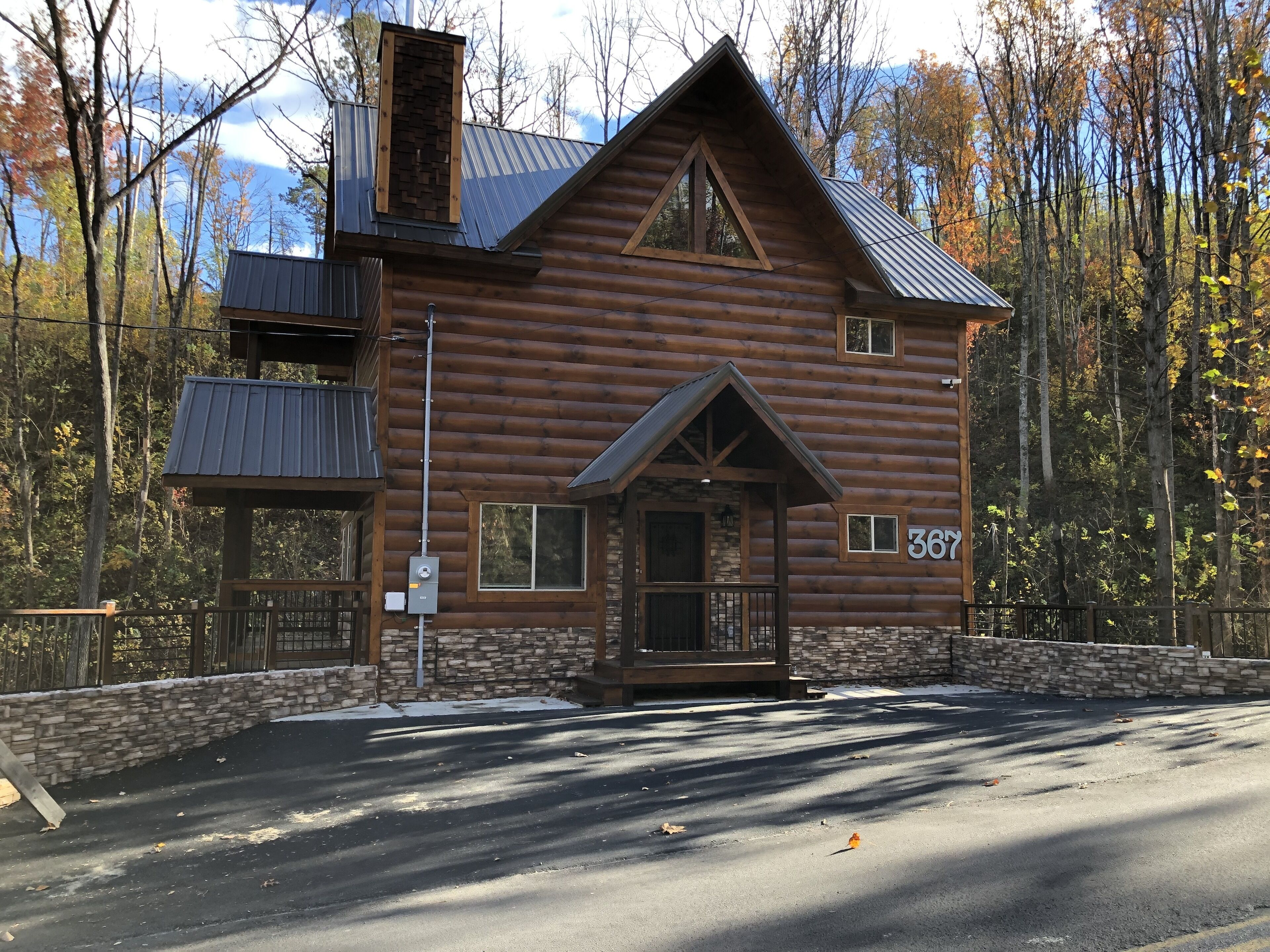 Whiskey Bear Creek: 2021, SAUNA, JACUZZI, AND POOL access!