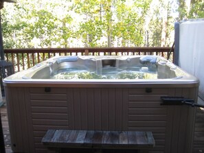 Outdoor spa tub - Peak 7 4 bedroom private vacation home (Breckenridge)