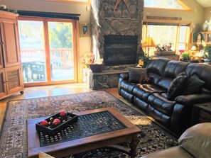 Smart-tv en een open haard