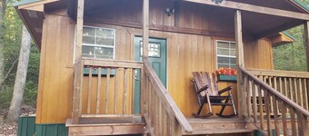 AMRock Cabin - Direct access to Ouachita National Forest and Wolf Pen Gap