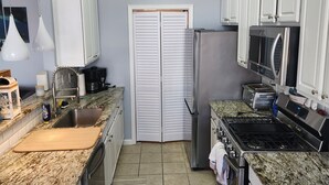 茶具/咖啡用  具、冰箱、微波炉、烤箱