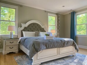 8 chambres, fer et planche à repasser, lit parapluie, Wi-Fi gratuit