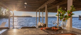 🌅 Lakefront Luxury | Flat Lot, Heated Pool, Hot Tub & Game Room Fun 🎮 Dock!