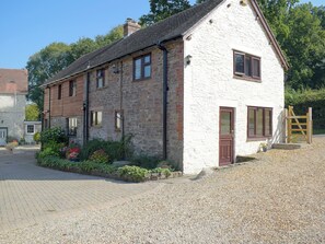 Exterior - 2 bedroom accommodation in Clifford, near Hay on Wye (Clifford, near Hay on Wye)