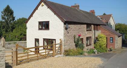 2 bedroom accommodation in Clifford, near Hay on Wye