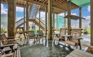 Terrace/patio - 2nd Row Amazing Gulf Views Beach House (Crystal Beach)