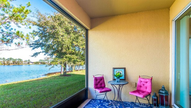 Garden view - Disney Lake House Minutes From Airport (Orlando)