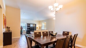 Dining room - Disney Lake House Minutes From Airport (Orlando)