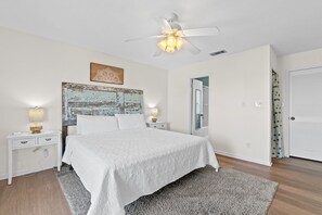 1 chambre, fer et planche Ă repasser, Wi-Fi gratuit, draps fournis