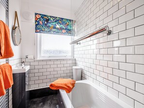 Towels - 2 bedroom accommodation in Pakefield, near Lowestoft (Pakefield, near Lowestoft)