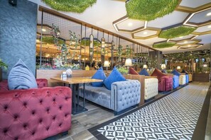 Property grounds - Rhiss Hotels Maltepe (Istanbul)