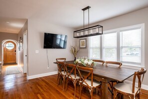 Dining - Bourbon House 1 | Walk to Expo Center (Louisville)