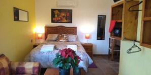 1 bedroom, in-room safe, desk, iron/ironing board