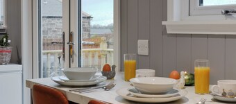 1 bedroom accommodation in Montrose