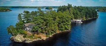 Private Island on Lake Muskoka! Cottage+guest house+bunkie! Sunsets!