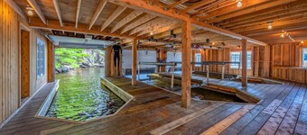 Private Island on Lake Muskoka! Cottage+guest house+bunkie! Sunsets!