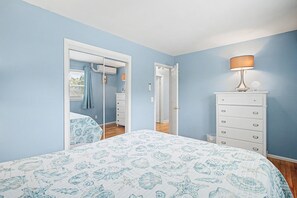 6 habitaciones, tabla de planchar con plancha y wifi gratis 