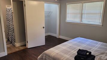 3 Schlafzimmer, Reisekinderbett, WLAN, Bettwäsche